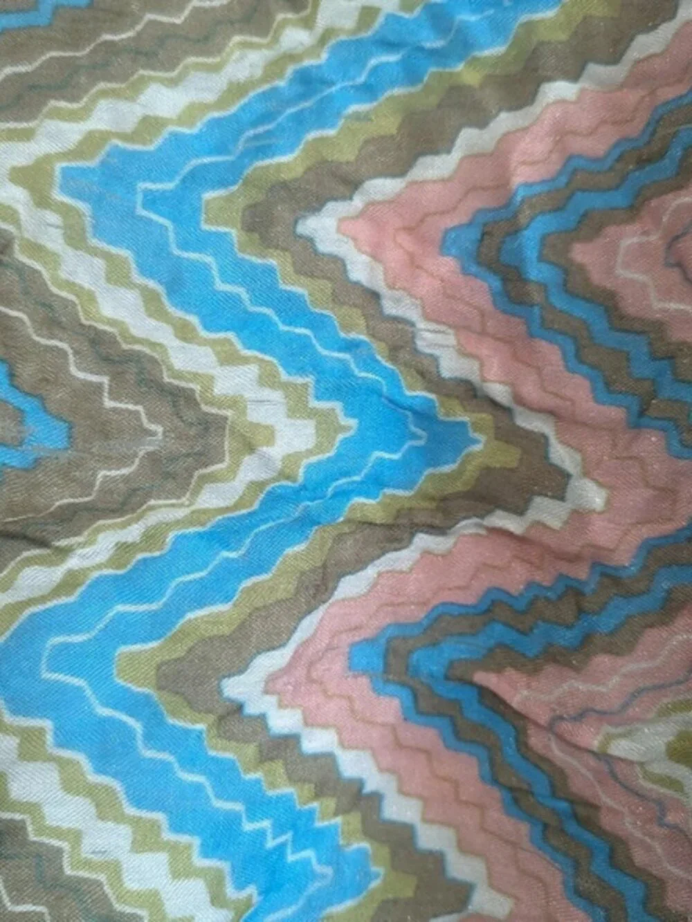 3pc  Scarf Bundle Lot Set ( White Sparkly, multicolour zigzag, blue sparkly)